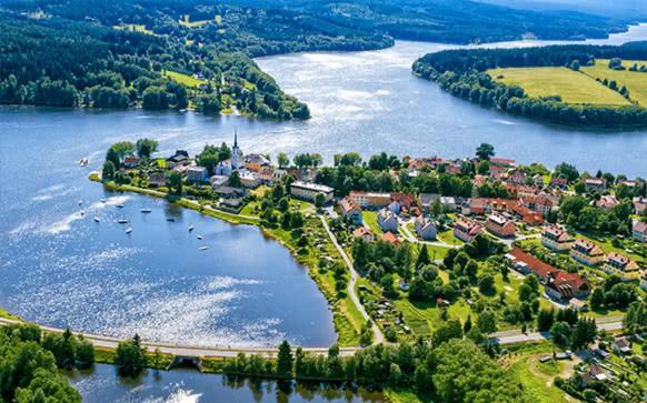 Apartman Jestrabi Lipno Черна-в-Пошумави Экстерьер фото